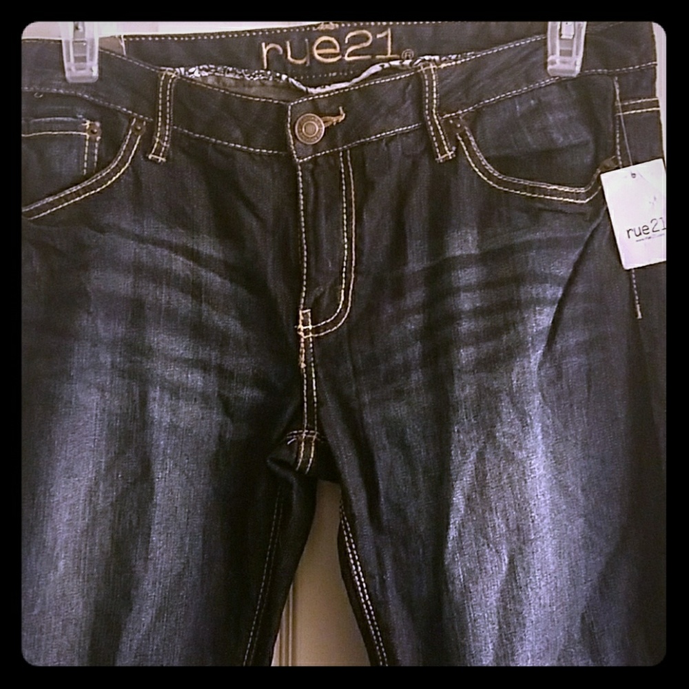 BRAND NEW! Rue 21 low rise skinny jeans